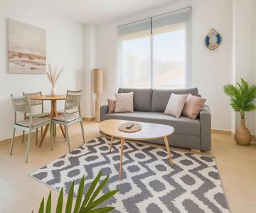 Luminoso Apartamento Con Balcón