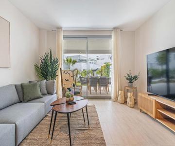 Vanian Gardens - 3BR with garden