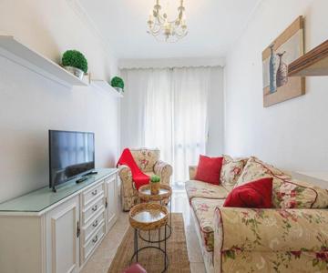 Cozy Beachfront 2b Apartment