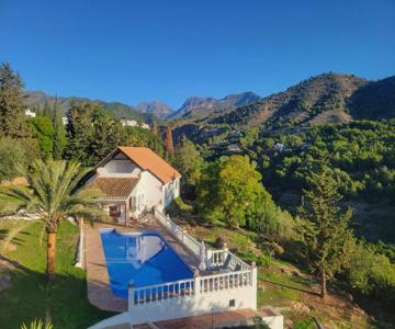 Villa Morera Garden Villa 5 Pers, 2 Bedrooms With Extra Rooms When Needed