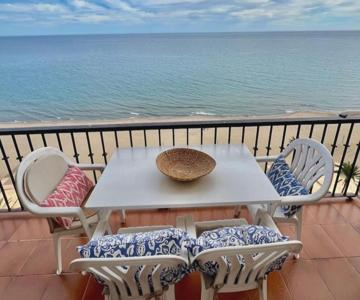 Balcón Sobre El Mar