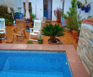 Acogedora Casa De Pueblo Con Piscina