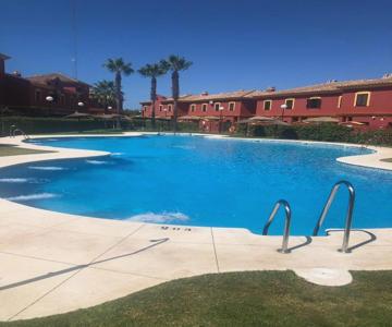 Golf Playa Y Sol Magnífico Chalet Adosado Con Una Impresionante Piscina