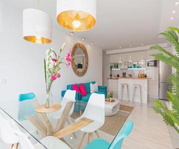 Stunning Spacious City Apartment With Free Parking