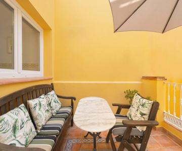 C92 - Rustic Two Bedrooms Apartment With Terrace