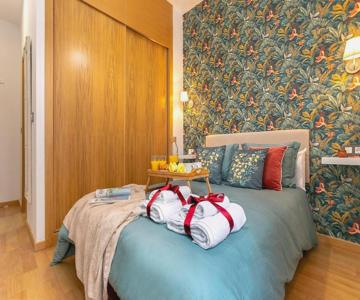 -malagasunapts- Central Freeparking Rooftoppool