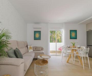 Spacious & Quiet Apartment By Hellomalaga - Azahar