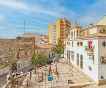Piso Amplio Cerca Del Centro De Málaga Capital