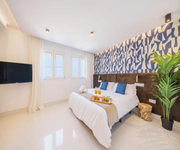 Near Beach Stunning Views & Comfort