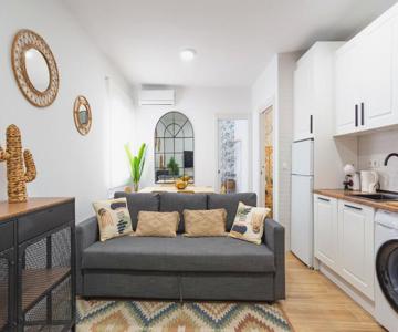 Cozy & Modern Apartment