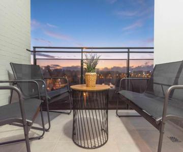 Stylish Apartments With Balcony & Parking Near The Beach By Rems