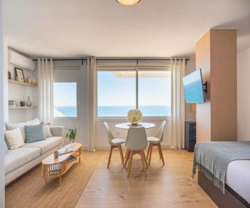 Mimosas & Sea Views By Ele Apartments