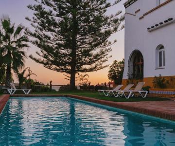 Villa Clavero Three Premium Apt