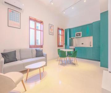 Lu&cia Marques De Cádiz