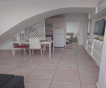 Apartamento Serrano Con Terraza