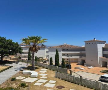 Small Oasis I Apartament