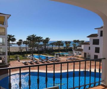 Puerto De La Duquesa Sea View