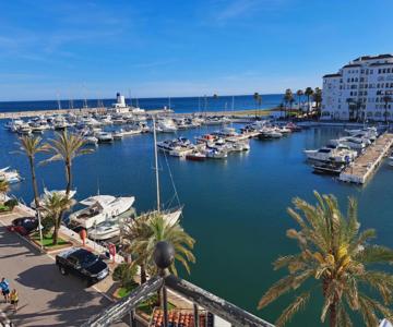 Superb Seaview Apartment Duquesa Port