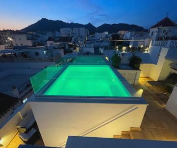 House In The Old Town Of Marbella With Private Pool And Free Parking