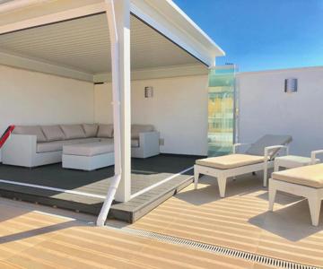 Beautiful Penthouse Perfect Location