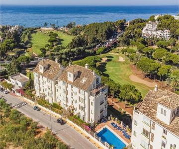 2 Bedroom Gorgeous Apartment In Marbella