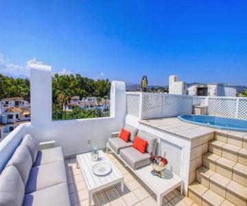 1080 - Golden Beach Jacuzzi