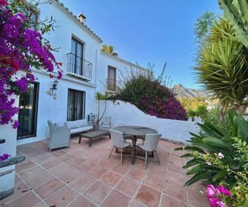 House In Marbella Surrounded By Golf Courses