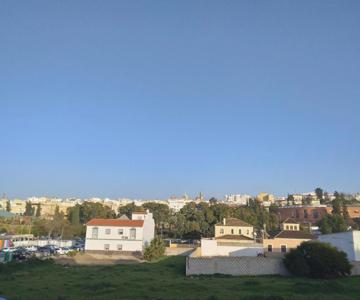 Piso Amplio Y Tranquilo En Marchena