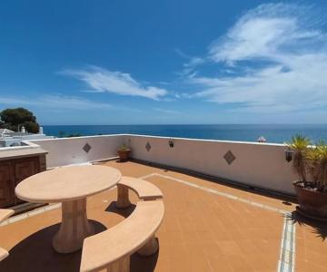 Sea View Penthouse Apartment