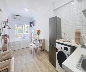 Beach-side Studio With Pool - South Costa, Nerja