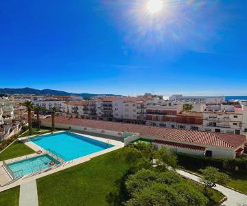 Wonderful Flat With Seaview In Nerja
