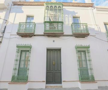Casa Señorial Con Piscina. Casa Donna Isabel