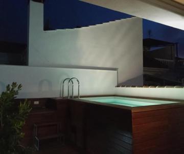 Casa Caballero De La Rosa