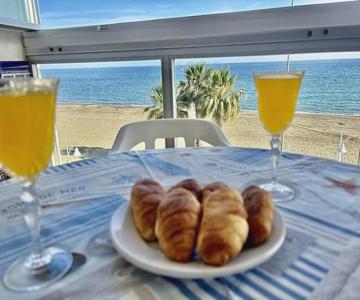 Piso Primera Linea De Playa Rincon De La Victoria