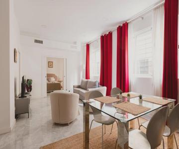 Quiet And Comfortable Fully Renovated Apartment
