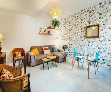 Chic By The Cathedral