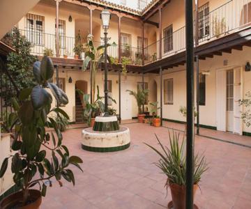 Catedral, Gran Patio, Pleno Centro