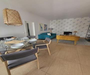 Apt Céntrico, A Pie De Calle.