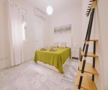 Cozy Apartment In Sevilla Old Town