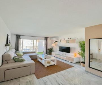 Cozy Apartment With Pool