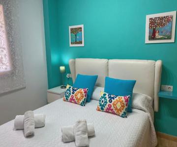 Apartamentos Alcañiz, Ana