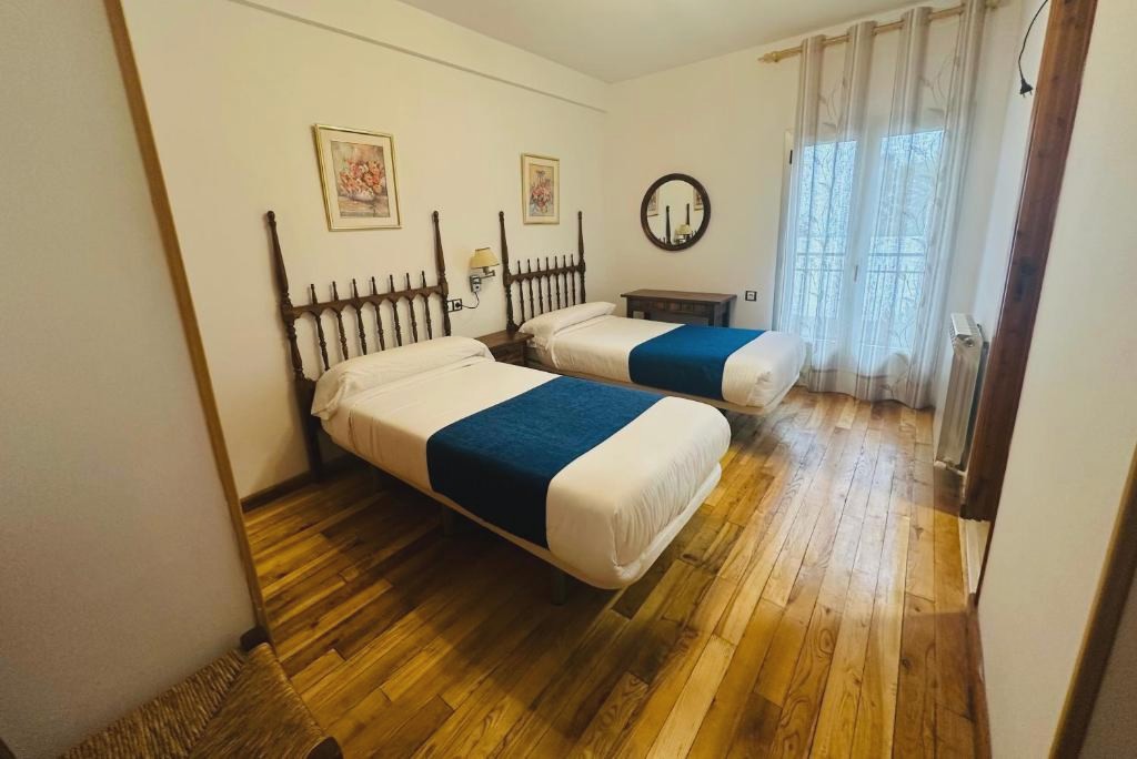 Hostal Pirineos Meliz