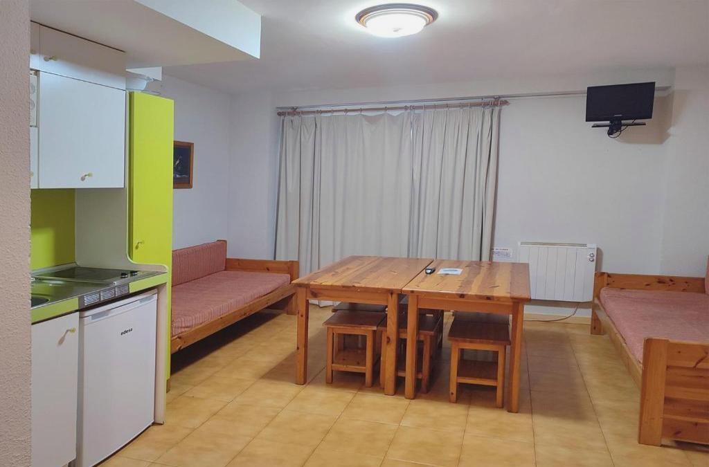 Apartamentos Midi 3000