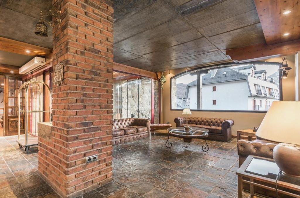 Hotel SNÖ Villa de Sallent 4*