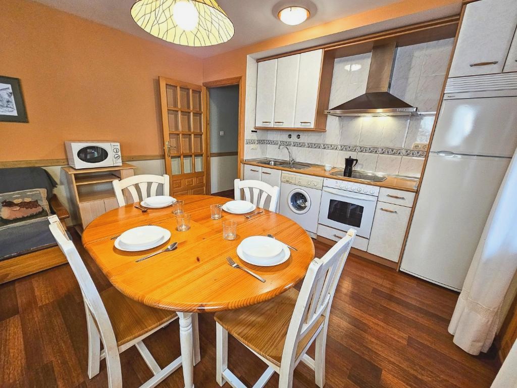 Apartamentos Gavín Biescas 3000