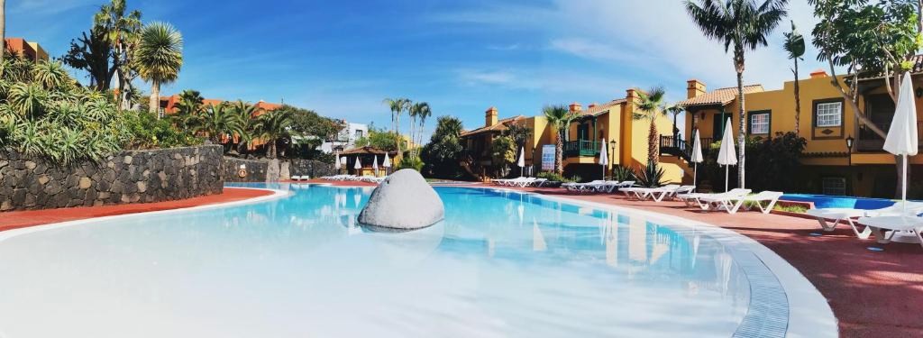 Apartamentos Oasis San Antonio - La Palma