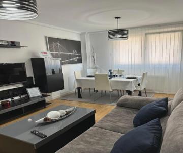 Apartamento Castro Holidays - Con Parking Incluido