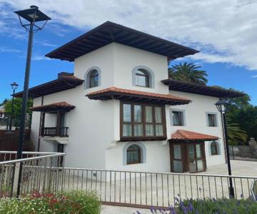 Apartamentos Turísticos La Pontificia