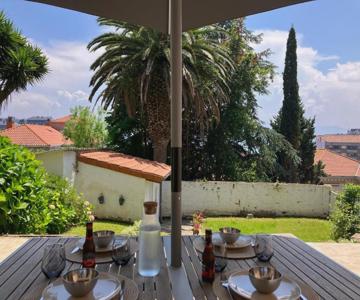 Céntrico Con Jardín En Santander