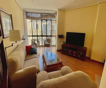 Amplio Piso En Centro Histórico.